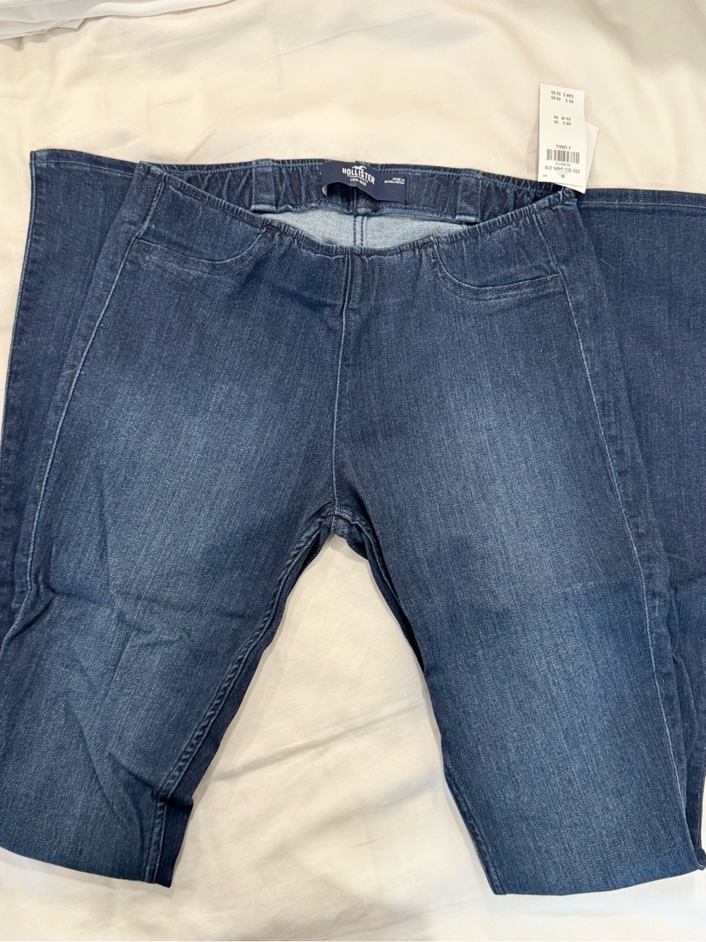 Hollister Women’s Dark Blue Pull-On Jeans